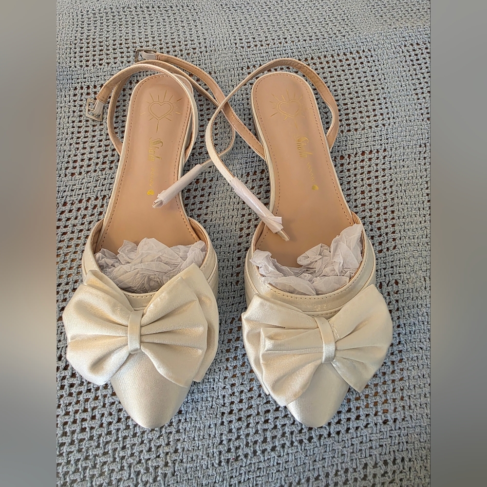 Ivory Satin Shoes Sz 7